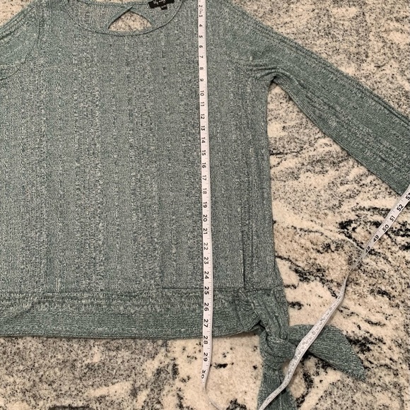 Lilly Morgan, size XL, tie at the bottom, greenishblue and white with pinstripes - Picture 5 of 10